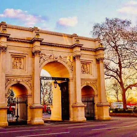 Appartement Panoramic Perfection Marble Arch 2Br Penthouse 74 à Londres Extérieur photo
