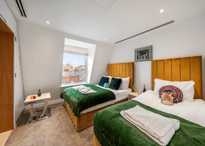 Panoramic Perfection Marble Arch 2Br Penthouse 74